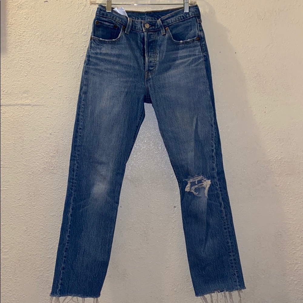 501 Levi’s denim jeans